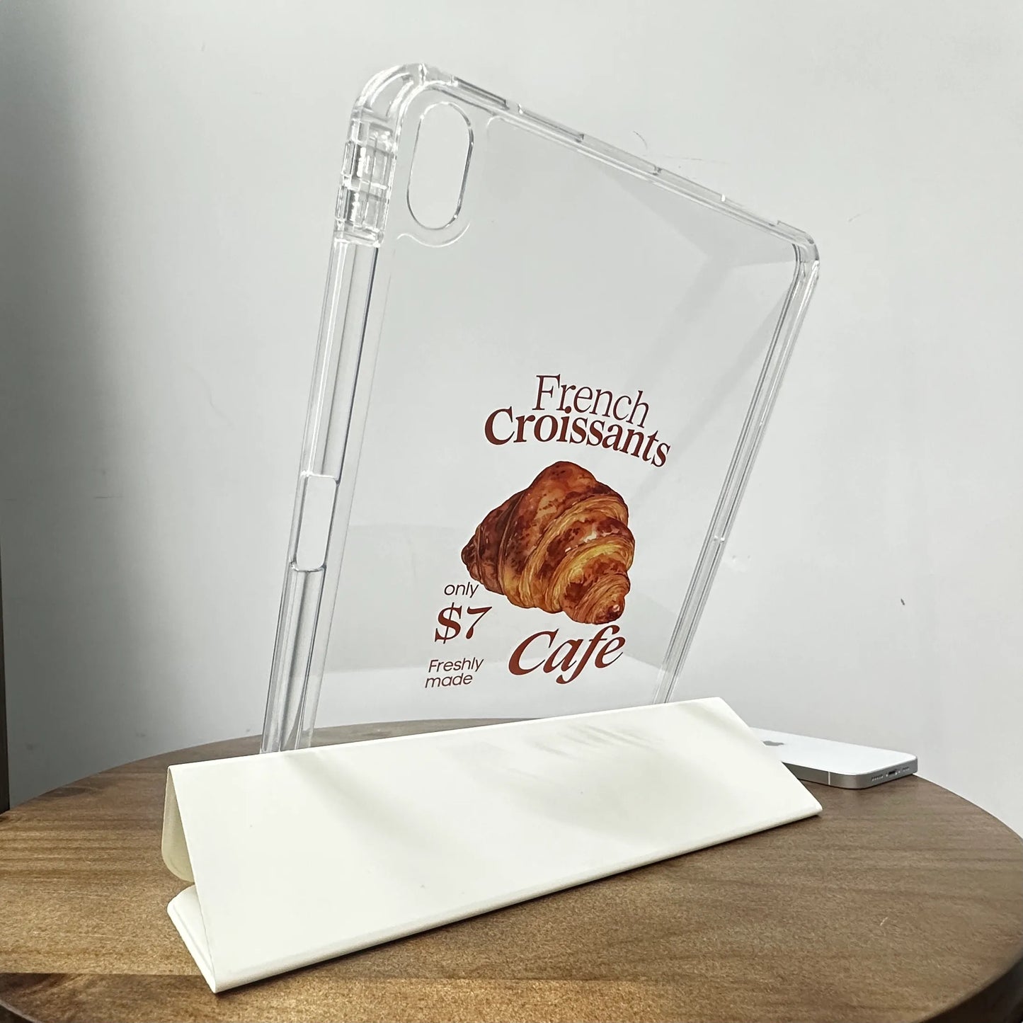 【導軌式可拆蓋】French Croissants|奶油白三摺式不發黃背板iPad 保護套