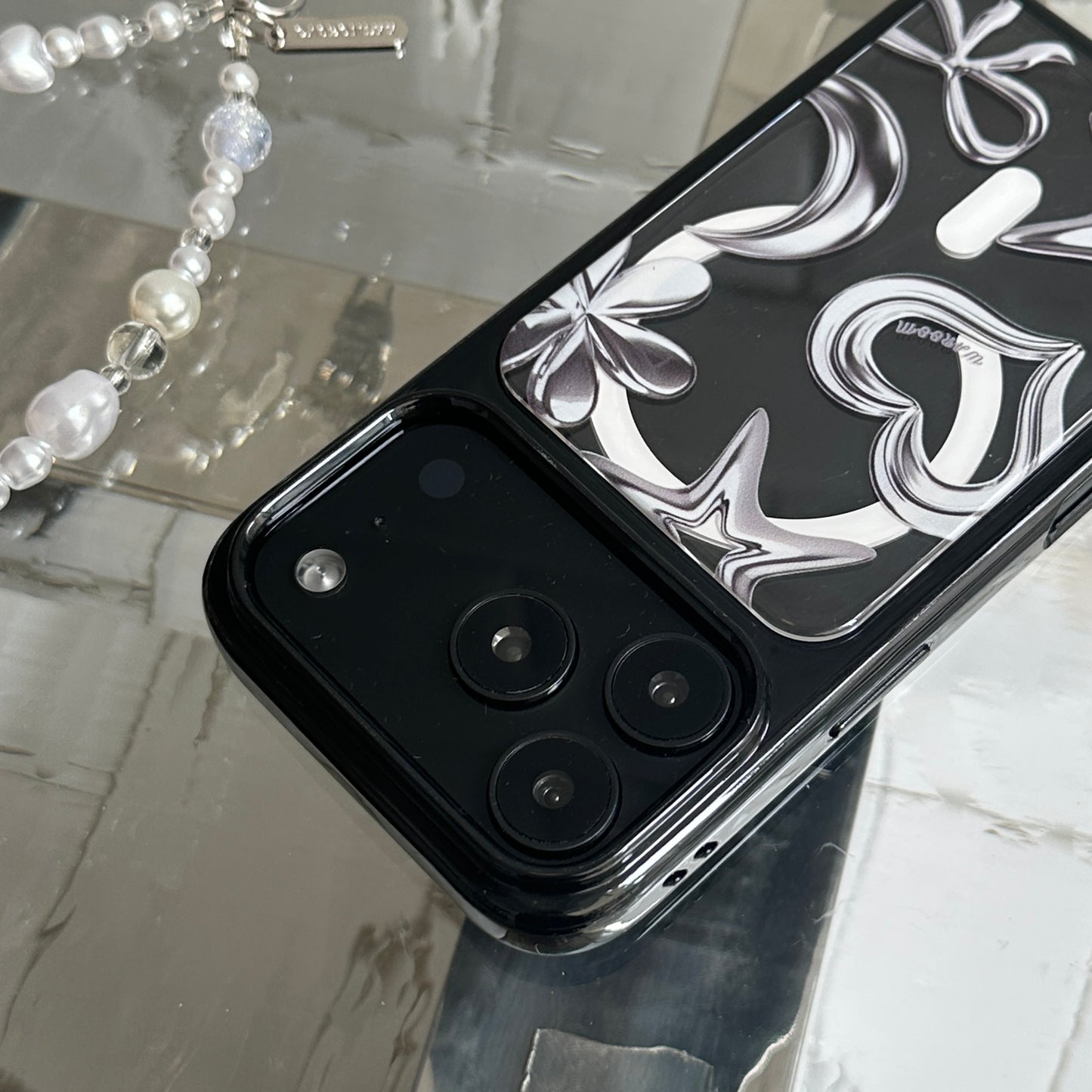 Metal World｜MagSafe 磁吸換板手機殼