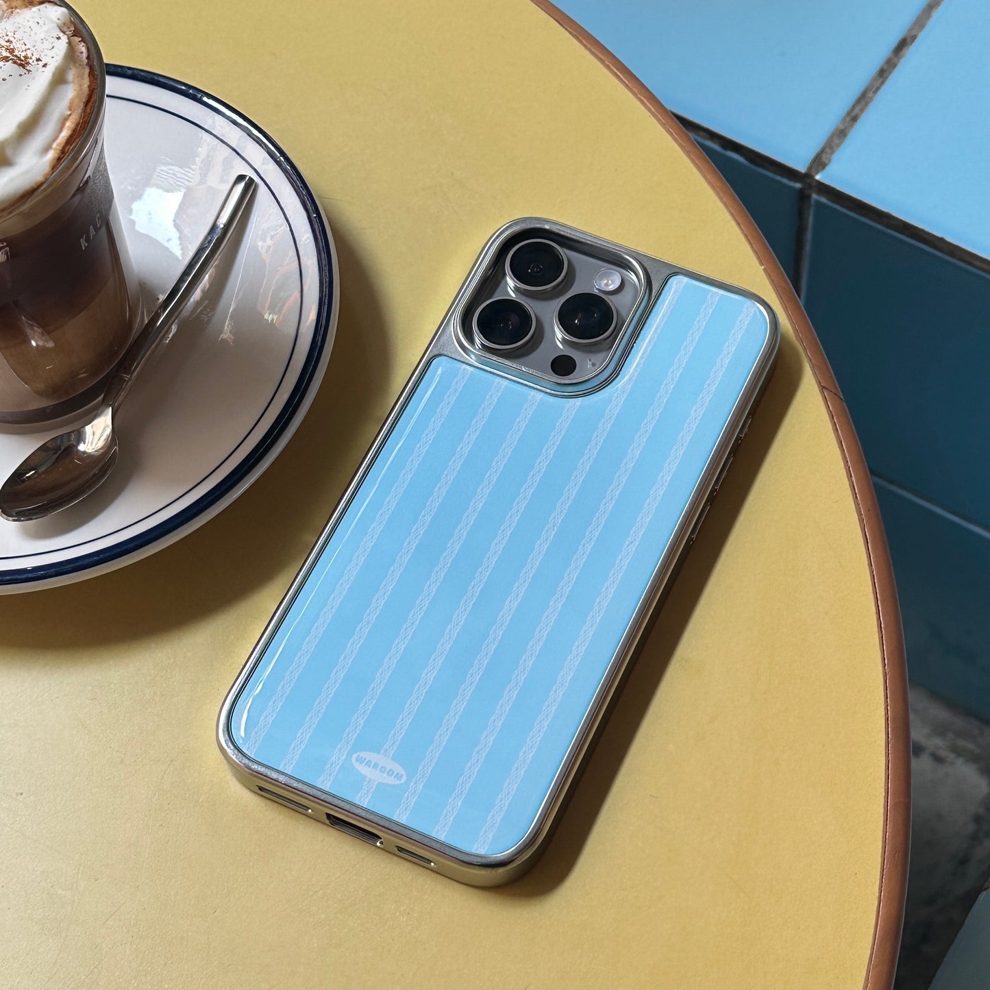 Misty Blue Lace｜韓國電鍍銀框滴膠手機保護殼