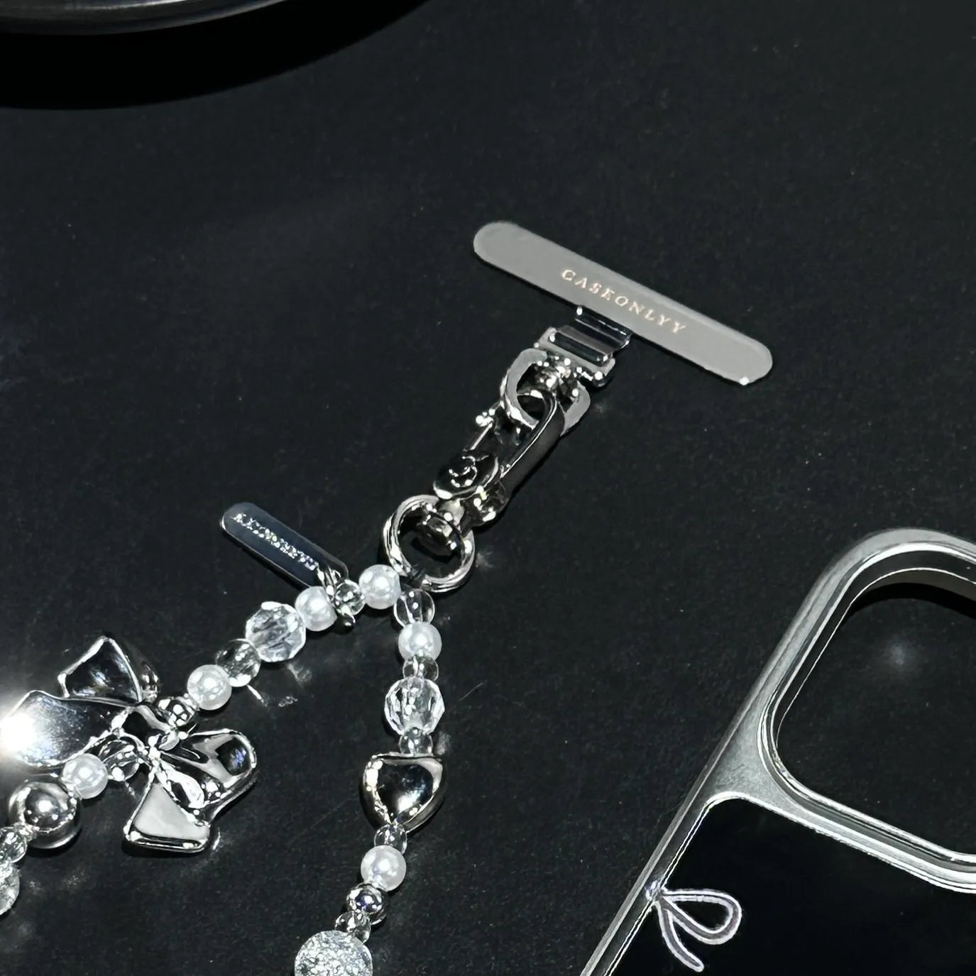 【全手工】銀扣蝴蝶結串珠手腕掛繩連透明夾片